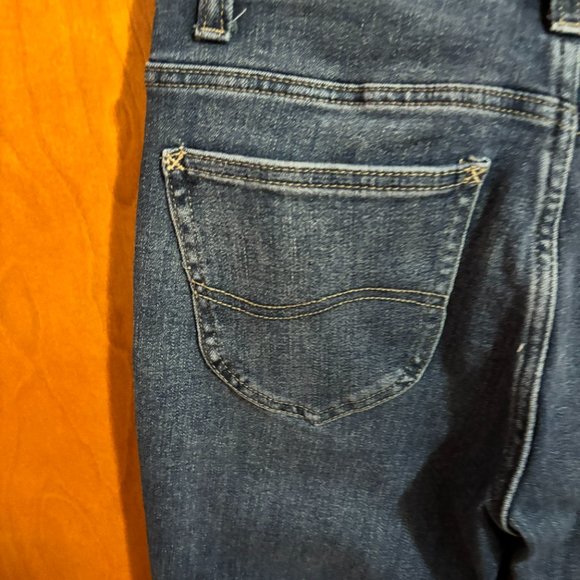 Lee Slim Fit Straight Leg Mid Rise Stretch Denim Jeans Women's Size 4‎ Petite - Picture 11 of 16
